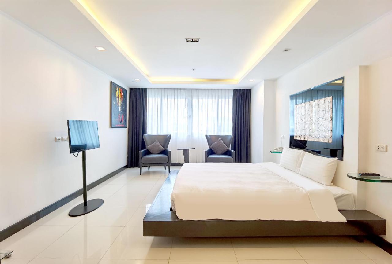 Nova Suites Pattaya By Compass Hospitality Exterior photo