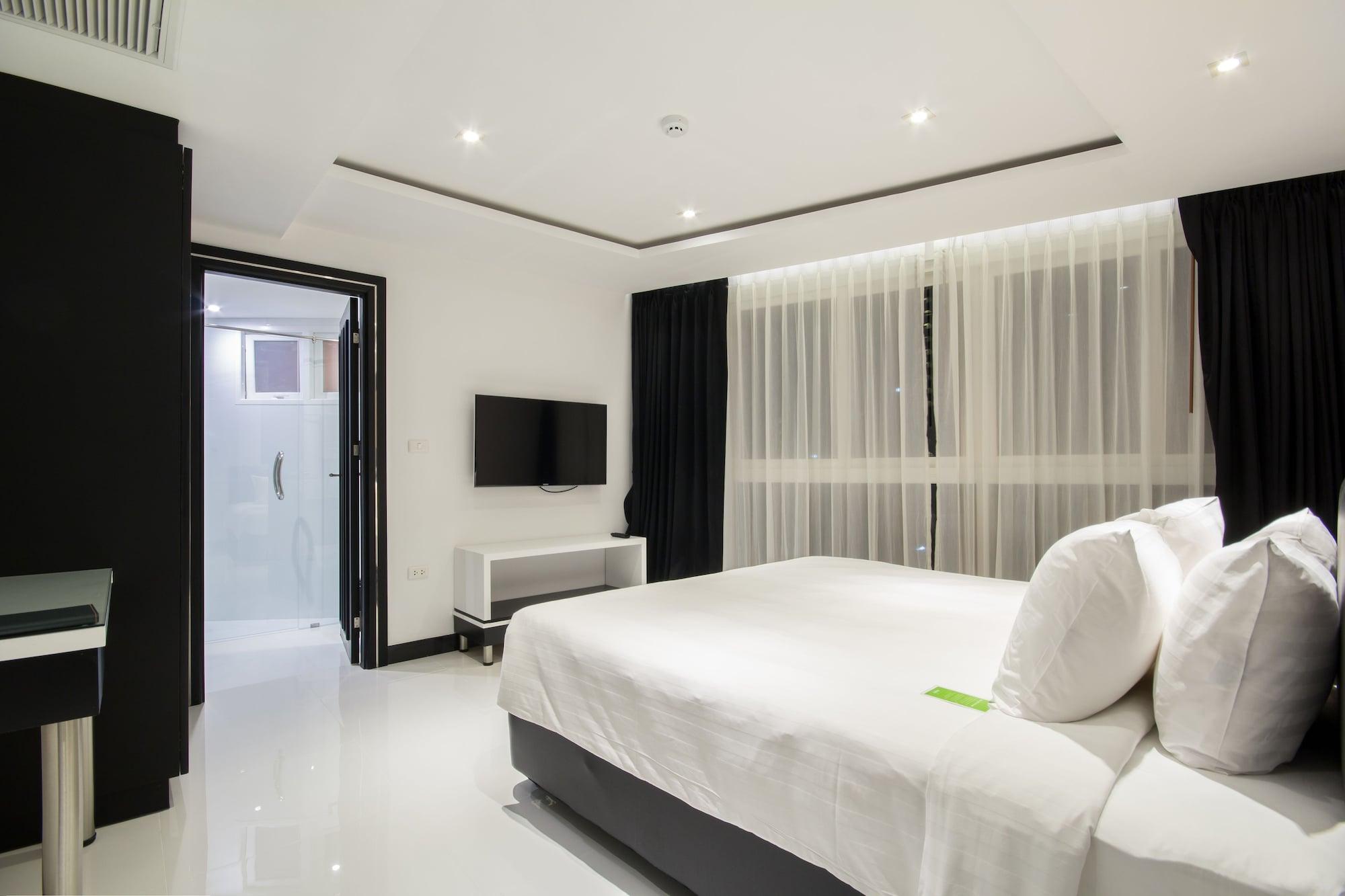 Nova Suites Pattaya By Compass Hospitality Exterior photo